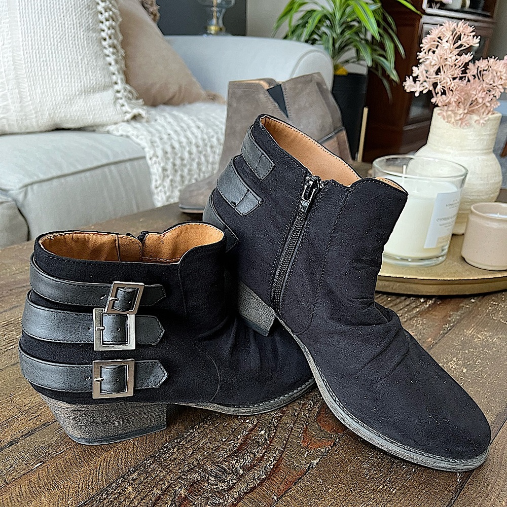 Black suede-like Booties with buckle detail